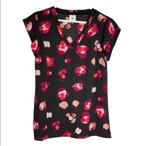 Very pretty floral Cabi blouse size small